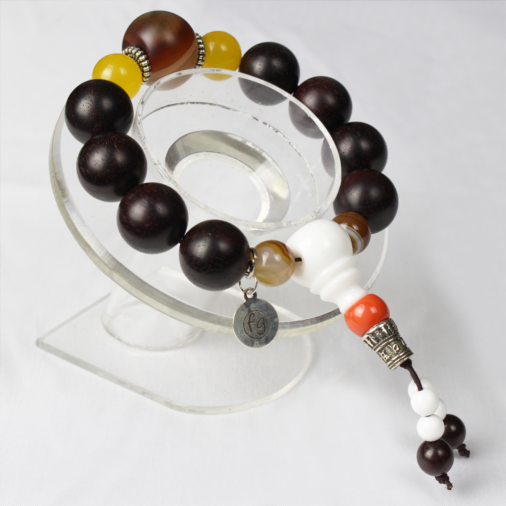 頂級印度小葉紫檀、白玉菩提與瑪瑙手串