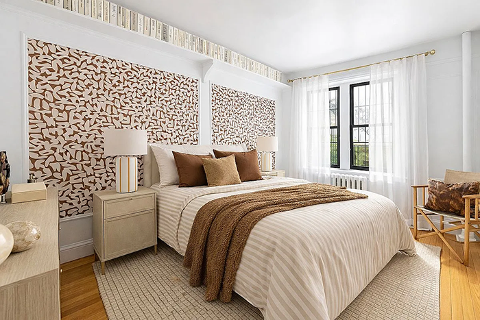 Bedroom Photo—Layout Here Has Decent Feng Shui Potential