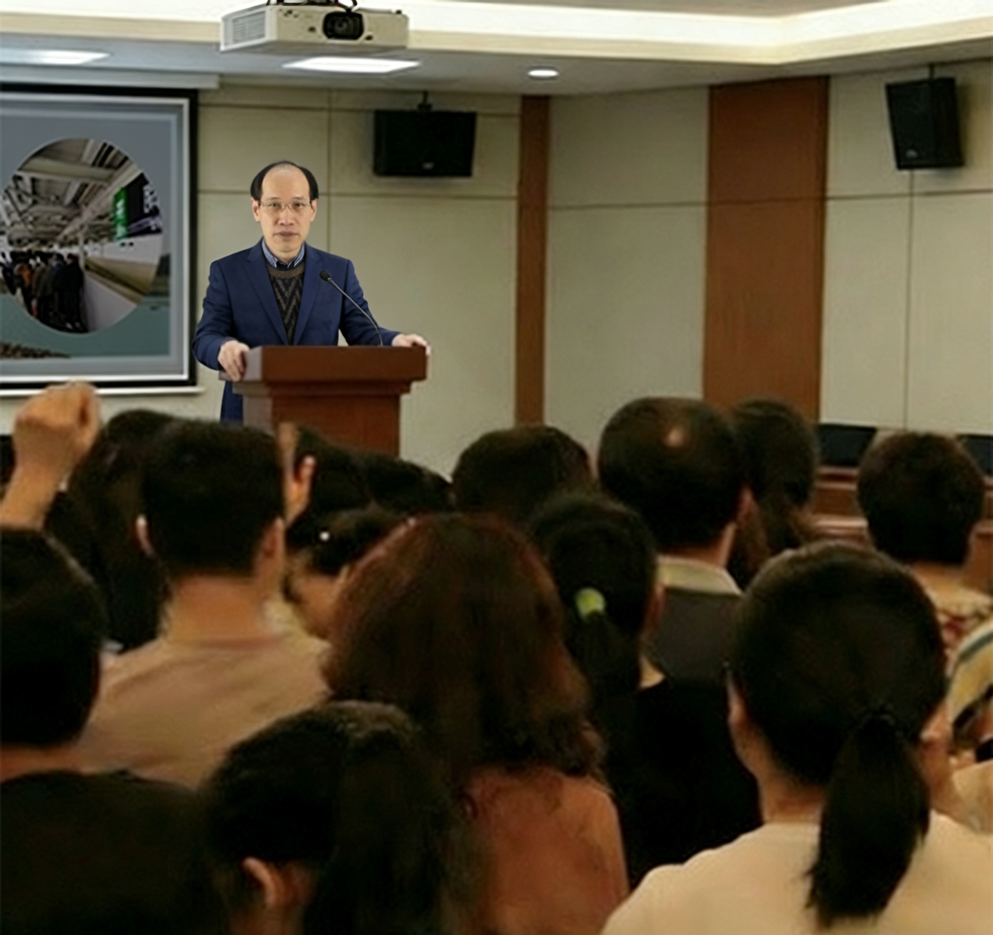 Master Feng Ip teaching